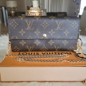 100% Authentic Louis vuitton monogram long wallet